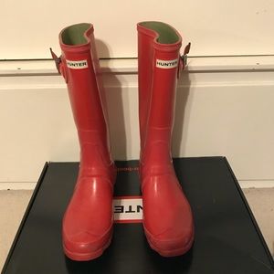 Hunter Boots (Red)